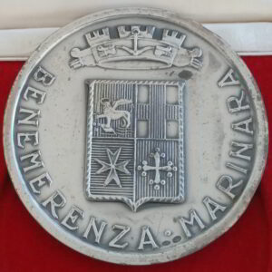 Gianni Ferrandu receives the Medaglia di Benemerenza Marinara, recognizing bravery and expertise foundational to yacht care in Costa Smeralda