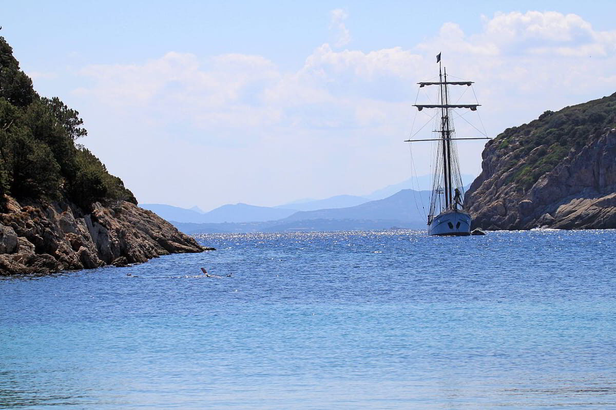 Golfo Aranci Marina: highlighting the blend of local culture and modern moorings